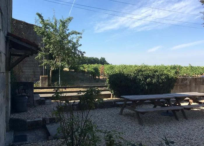 La Cour Des Cloches 3*